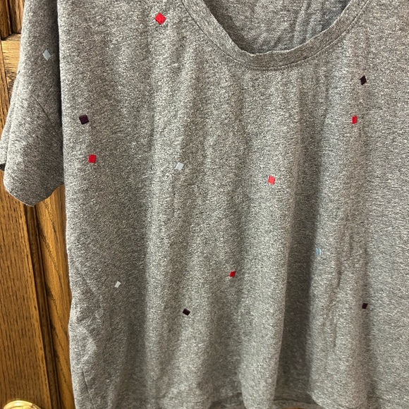 Madewell Gray Tee with Colorful Embroidered Accents Small - Picture 2 of 6